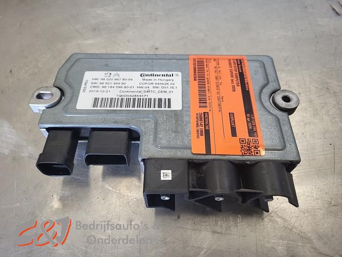 Gebruikte Start/Stop computer Peugeot Expert (V1/VA/VB/VE/VF/VT/VY) 2.0 Blue HDi 120 16V Prijs € 26,25 Margeregeling aangeboden door C&J Bedrijfsauto's & Onderdelen