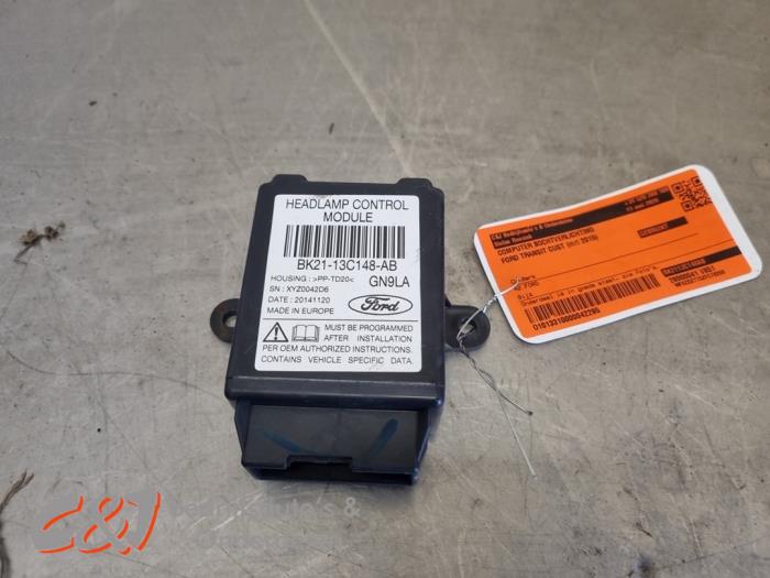 Gebruikte Computer bochtverlichting Ford Transit Custom 2.2 TDCi 16V Prijs € 47,25 Margeregeling aangeboden door C&J Bedrijfsauto's & Onderdelen