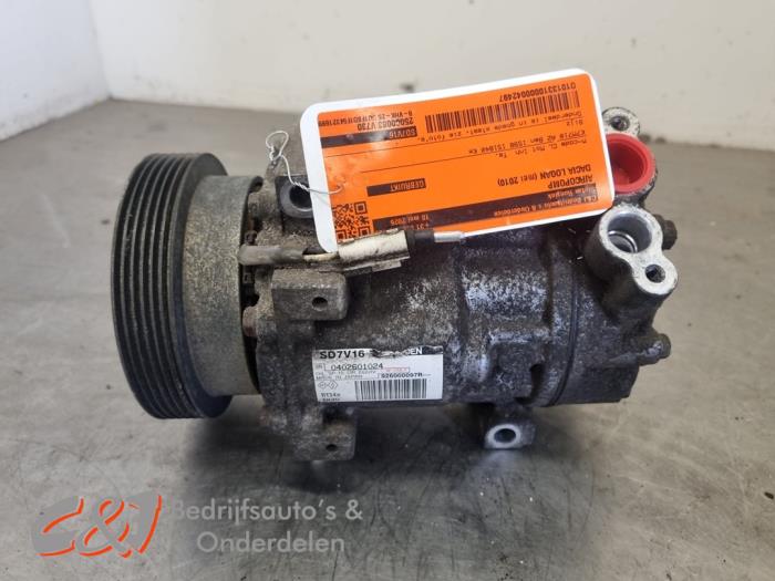 Gebruikte Pomp Airco Dacia Logan Express (FS) 1.6 Prijs € 13,13 Margeregeling aangeboden door C&J Bedrijfsauto's & Onderdelen