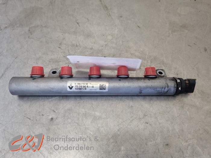 Gebruikte Injector brug Nissan NV 300 1.6 dCi 120 Prijs € 57,75 Margeregeling aangeboden door C&J Bedrijfsauto's & Onderdelen