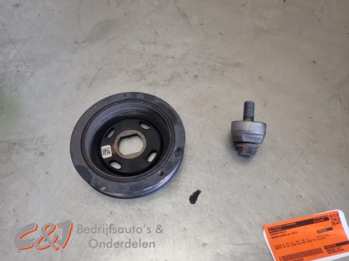 Gebruikte Krukas Poelie Nissan NV 300 1.6 dCi 120 Prijs € 31,50 Margeregeling aangeboden door C&J Bedrijfsauto's & Onderdelen