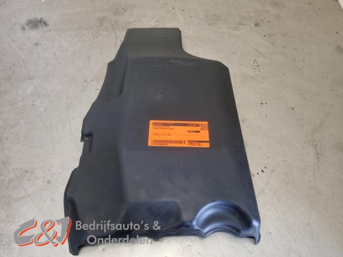 Gebruikte Afdekplaat motor Peugeot Boxer (U9) 3.0 HDi 160 Euro 4 Prijs € 47,25 Margeregeling aangeboden door C&J Bedrijfsauto's & Onderdelen