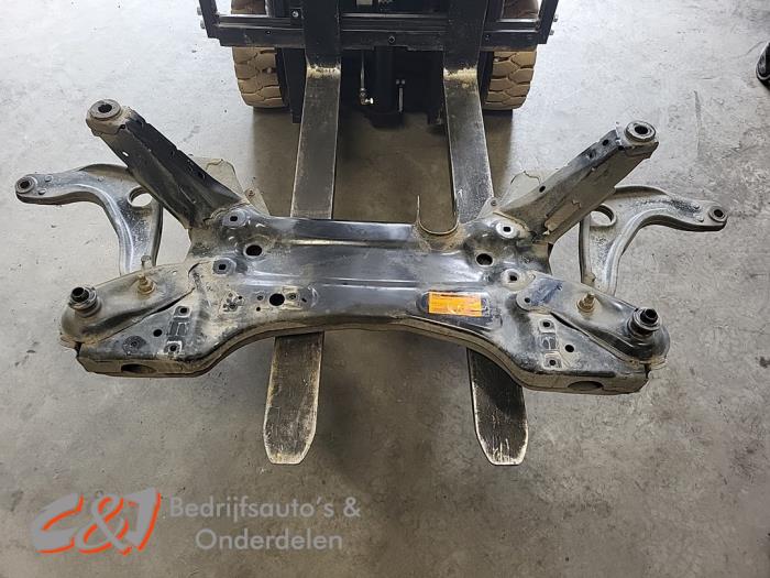 Gebruikte Subframe Renault Master III (MA/MB/MC/MD/MH/MF/MG/MH) 2.3 dCi 145 16V Prijs € 178,50 Margeregeling aangeboden door C&J Bedrijfsauto's & Onderdelen