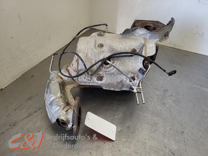 Gebruikte Roetfilter Mercedes Vito (447.6) 1.6 111 CDI 16V Prijs € 630,00 Margeregeling aangeboden door C&J Bedrijfsauto's & Onderdelen