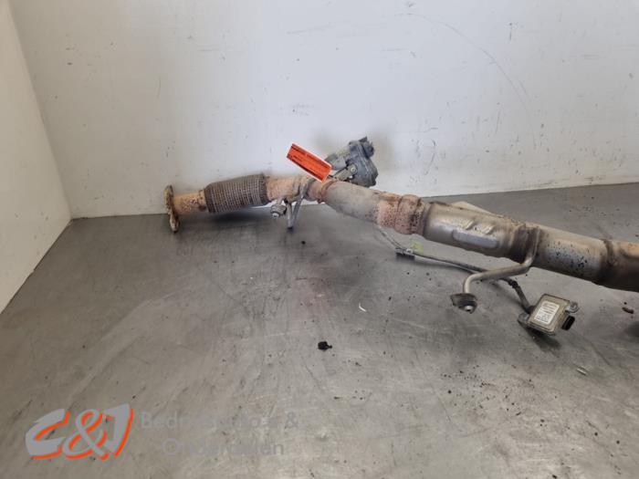 Gebruikte Roetfilter Mercedes Vito (447.6) 1.6 111 CDI 16V Prijs € 236,25 Margeregeling aangeboden door C&J Bedrijfsauto's & Onderdelen