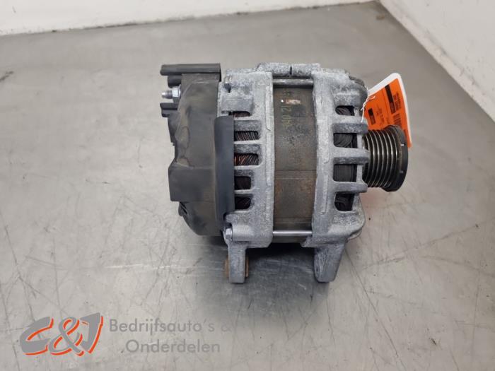 Gebruikte Dynamo Renault Trafic (1FL/2FL/3FL/4FL) 2.0 dCi 16V 120 Prijs € 52,50 Margeregeling aangeboden door C&J Bedrijfsauto's & Onderdelen