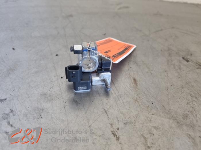 Gebruikte Accu sensor Renault Trafic (1FL/2FL/3FL/4FL) 1.6 dCi 115 Prijs € 36,75 Margeregeling aangeboden door C&J Bedrijfsauto's & Onderdelen