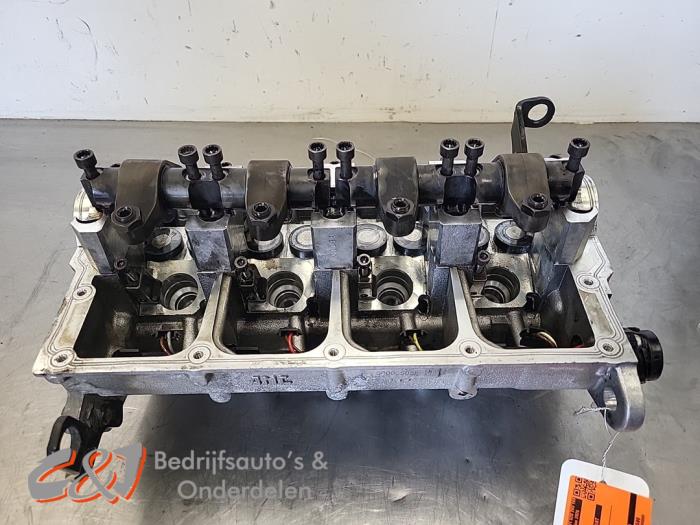 Gebruikte Cilinderkop Volkswagen Transporter/Caravelle T5 1.9 TDi Prijs € 393,75 Margeregeling aangeboden door C&J Bedrijfsauto's & Onderdelen