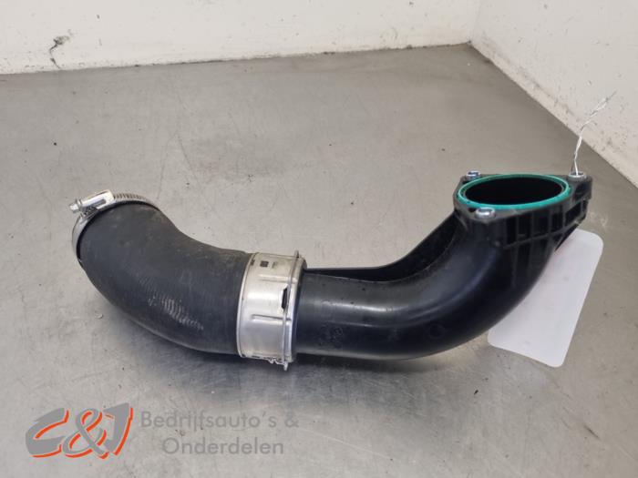 Gebruikte Intercooler Buis Ford Ranger 2.0 EcoBlue 16V 4x4 Prijs € 47,25 Margeregeling aangeboden door C&J Bedrijfsauto's & Onderdelen