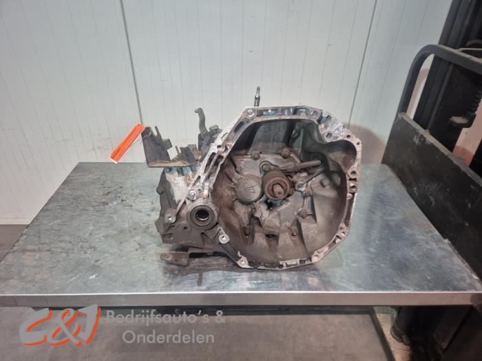 Gebruikte Versnellingsbak Nissan NV 200 (M20M) 1.5 dCi 86 Prijs € 472,50 Margeregeling aangeboden door C&J Bedrijfsauto's & Onderdelen