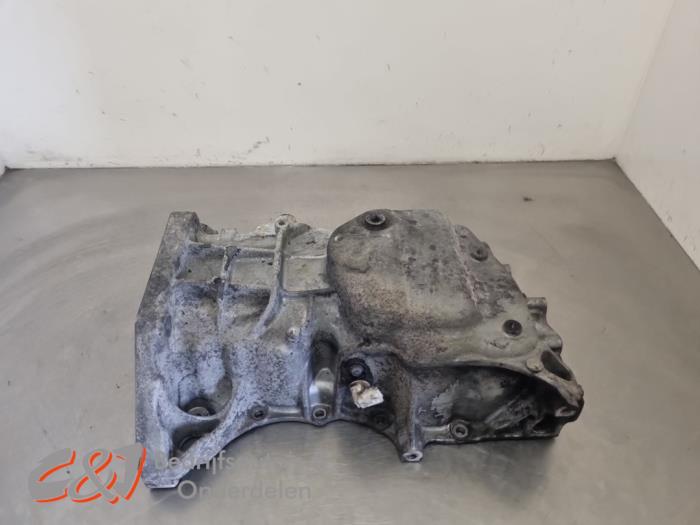Gebruikte Carterpan Renault Trafic (1FL/2FL/3FL/4FL) 1.6 dCi 145 Twin Turbo Prijs € 78,75 Margeregeling aangeboden door C&J Bedrijfsauto's & Onderdelen