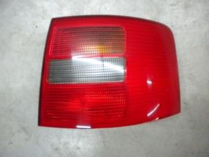 Gebruikte Achterlicht rechts Audi A6 Avant (C5) Prijs € 18,15 Inclusief btw aangeboden door NNP Automotive Group