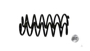 Nieuwe Veerschroef achter Volkswagen Golf VII (AUA) Prijs € 60,50 Inclusief btw aangeboden door NNP Automotive Group