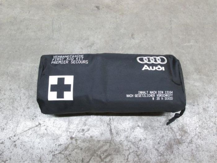 EHBO kit van een Audi A1 Sportback (8XA/8XF)  2015