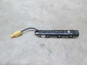 Gebruikte Antenne Versterker Volkswagen Golf Plus (5M1/1KP) Prijs € 18,15 Inclusief btw aangeboden door NNP Automotive Group