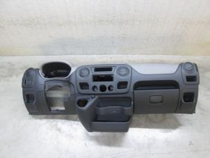 Gebruikte Dashboard Renault Master III (FV) Prijs € 544,50 Inclusief btw aangeboden door NNP Automotive Group