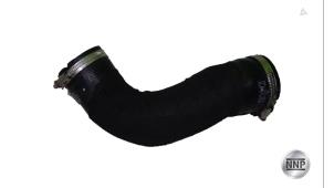 Gebruikte Intercooler Slang Audi Q5 (8RB) 3.0 TDI V6 24V Quattro Prijs € 54,45 Inclusief btw aangeboden door NNP Automotive Group