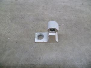 Gebruikte Scharnier deur links-voor Seat Alhambra (7N) Prijs € 6,05 Inclusief btw aangeboden door NNP Automotive Group