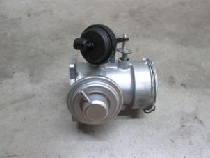 Gebruikte EGR Klep Volkswagen Transporter T5 2.5 TDi Prijs € 78,65 Inclusief btw aangeboden door NNP Automotive Group