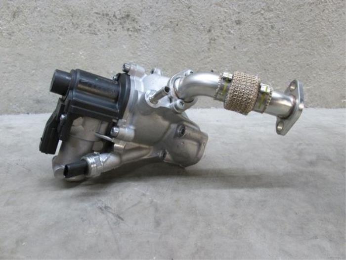 Gebruikte Uitlaat gasklep (EGR) Volkswagen Touareg (7PA/PH) 4.2 TDI V8 DPF 32V Prijs € 114,95 Inclusief btw aangeboden door NNP Automotive Group