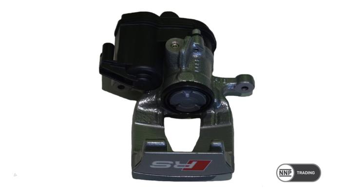 Remklauw (Tang) links-achter van een Audi RS 4 Avant (B9)  2023