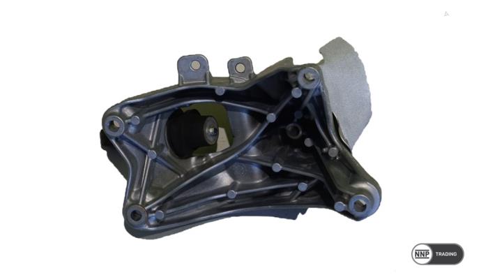 Motorsteun van een Audi A4 Avant (B9) 2.0 35 TFSI Mild Hybrid 16V 2020