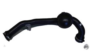 Gebruikte Intercooler Buis Audi A4 Avant (B9) 2.0 40 TFSI Mild hybrid 16V Prijs € 102,85 Inclusief btw aangeboden door NNP Automotive Group