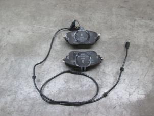 Gebruikte Remblok voor Infiniti Q30 (H15) Prijs € 42,35 Inclusief btw aangeboden door NNP Automotive Group