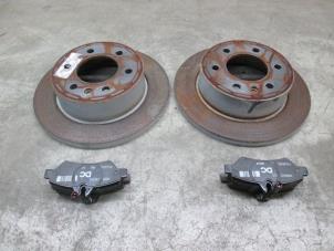 Gebruikte Remmenset compleet achter Volkswagen Crafter Prijs € 235,95 Inclusief btw aangeboden door NNP Automotive Group