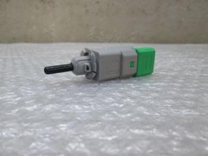 Nieuwe Remlicht Schakelaar Smart Forfour (453) Prijs € 18,15 Inclusief btw aangeboden door NNP Automotive Group