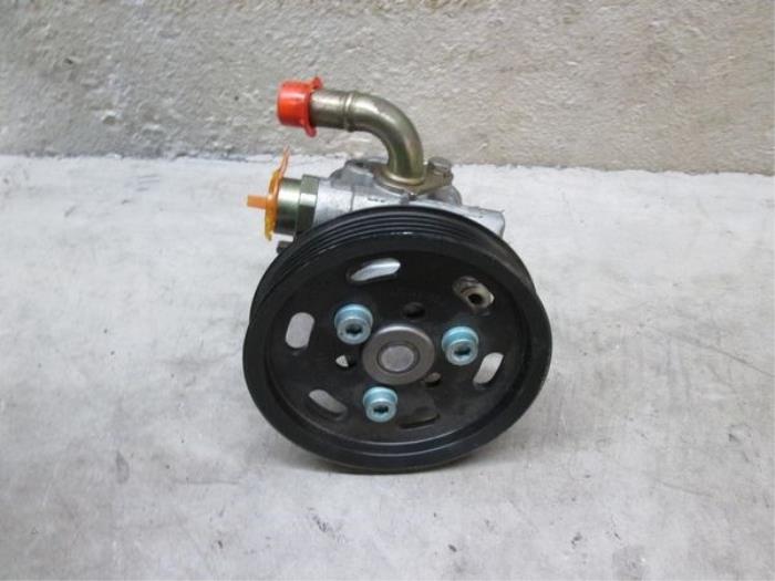 Gebruikte Pomp Servo Volkswagen Passat Variant (3B5) Prijs € 90,75 Inclusief btw aangeboden door NNP Automotive Group