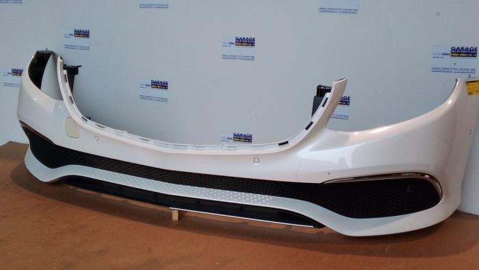 Zderzak przedni Mercedes E-Klasse