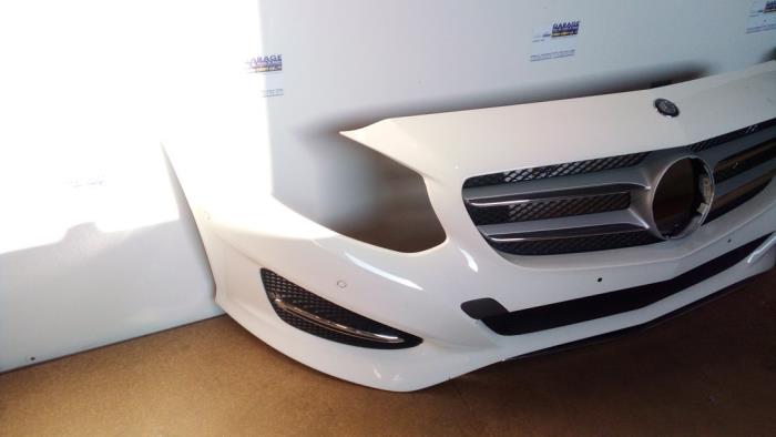 Zderzak przedni Mercedes B-Klasse