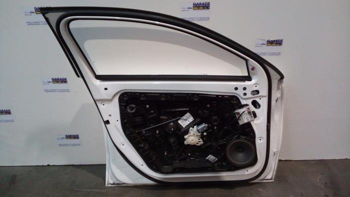 Portier 4Deurs links-voor Mercedes A-Klasse