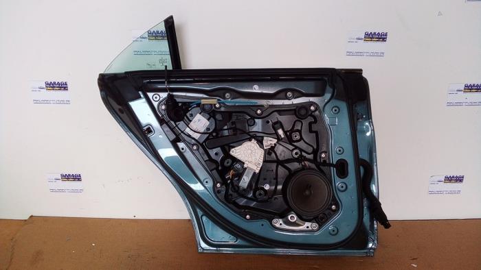 Tür 4-türig links hinten Mercedes CLA