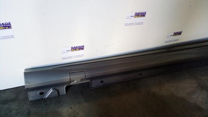 Próg lewy Mercedes CLS-Klasse