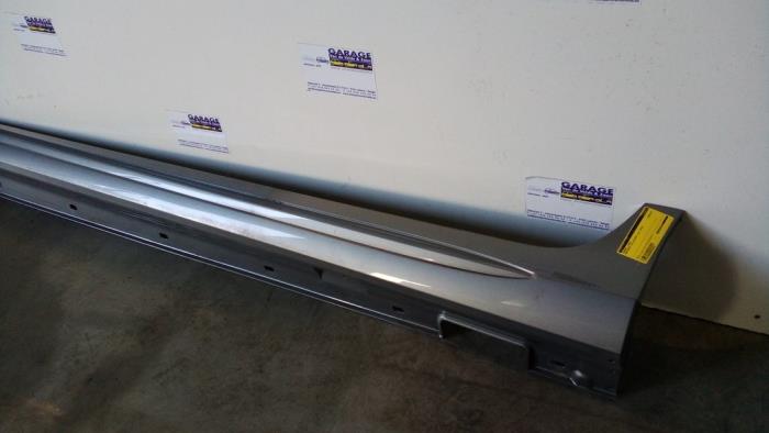 Próg lewy Mercedes CLS-Klasse