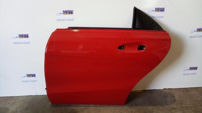 Drzwi lewe tylne wersja 4-drzwiowa Mercedes CLA