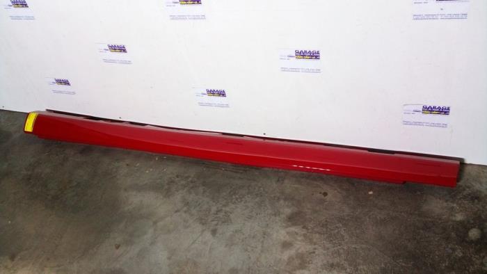 Próg lewy Mercedes A-Klasse