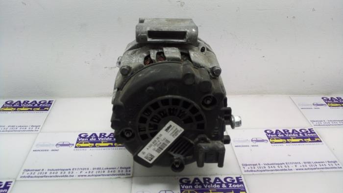 Dynamo Mercedes C-Klasse