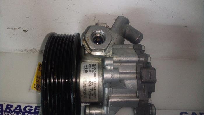 Pompe direction assistée Mercedes C-Klasse