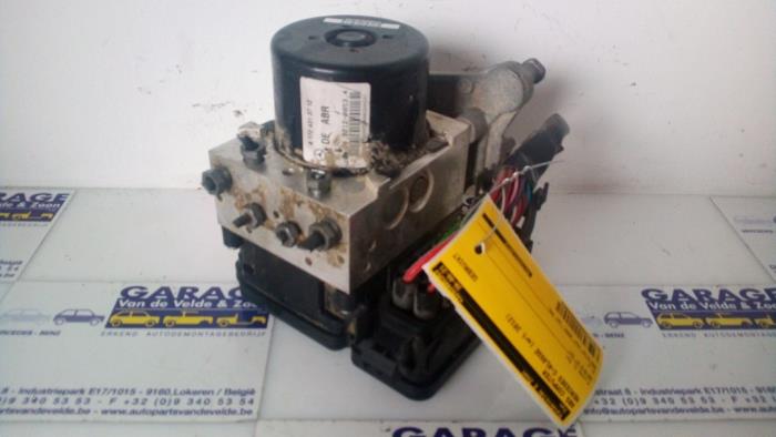 Ordinateur ABS Mercedes C-Klasse