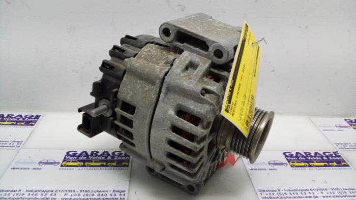 Dynamo Mercedes C-Klasse