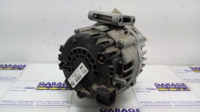 Dynamo Mercedes C-Klasse