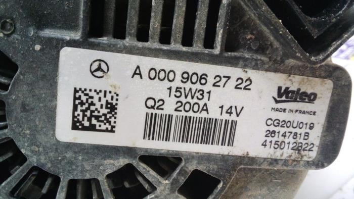 Dynamo Mercedes E-Klasse