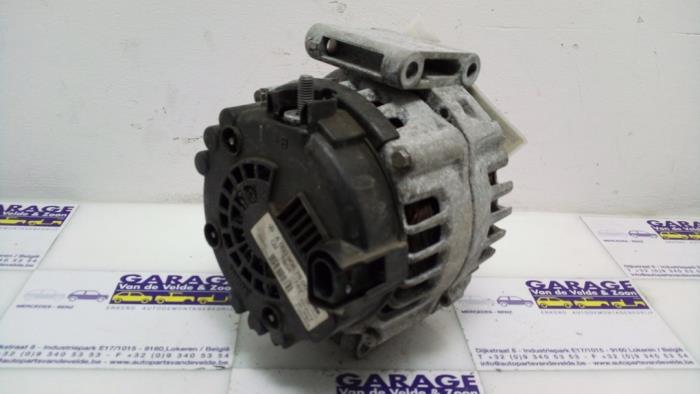 Dynamo Mercedes C-Klasse