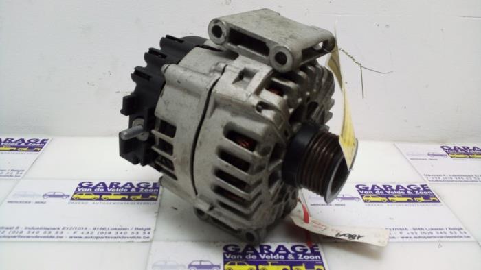 Dynamo Mercedes C-Klasse