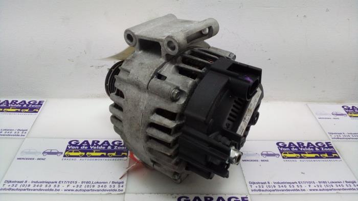 Dynamo Mercedes C-Klasse