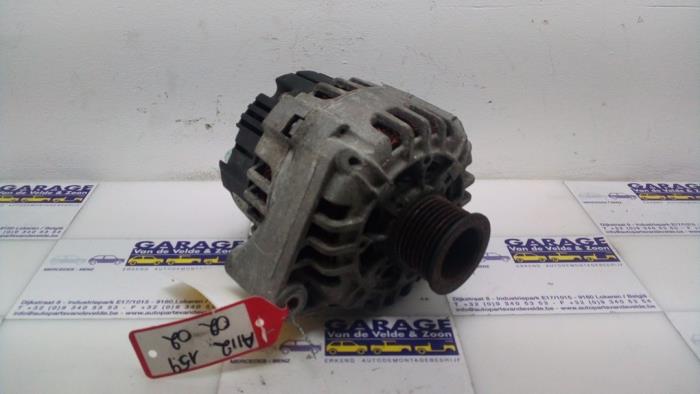 Dynamo Mercedes C-Klasse