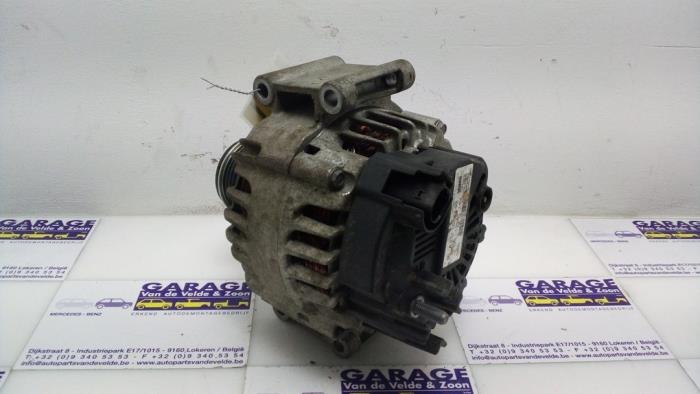 Dynamo Mercedes C-Klasse